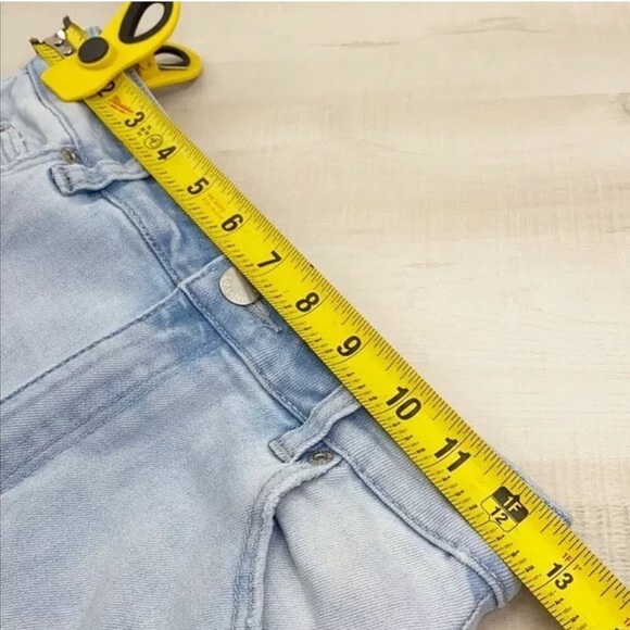 ROLLA’S West Coast Super Skinny In Light Blue Wash - Picture 7 of 10